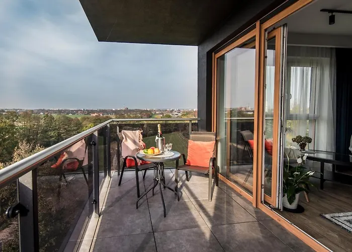 Panorama - - - Bezplatny Parking * Hlivice