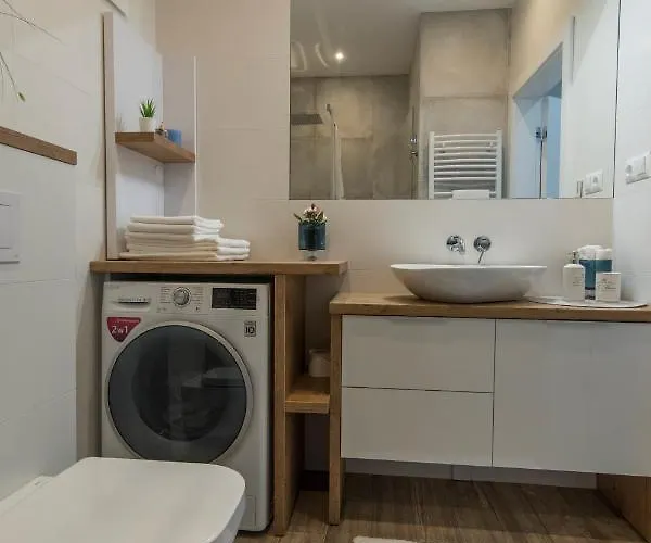 Panorama - - - Bezplatny Parking